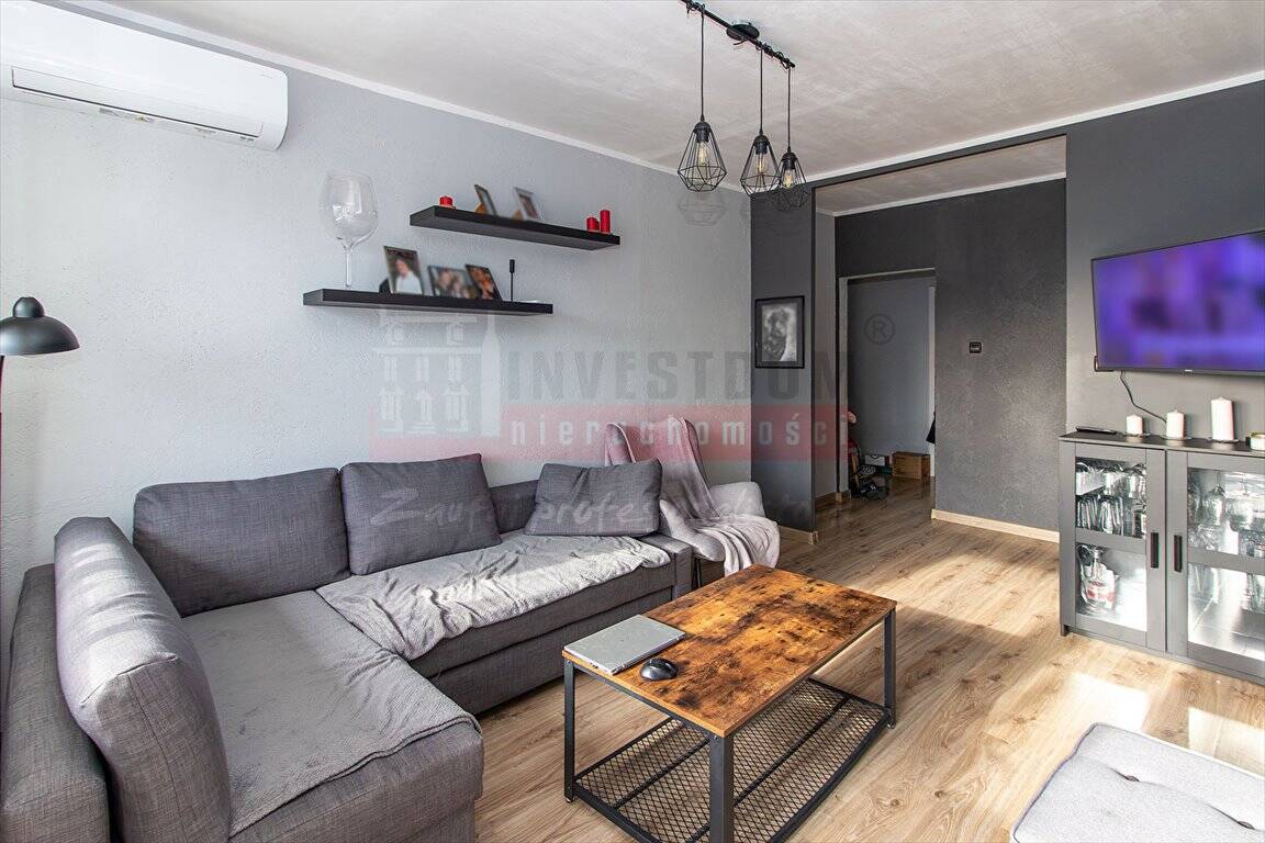 4-pokojowe mieszkanie z balkonem na 8. piętrze - polecam!- 560 000 zł